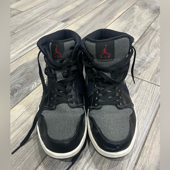 Jordan Winterized Black and Gray Men's High-Top Sneakers Size 11 - Picture 2 of 6